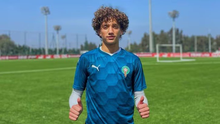 إشبيلية-يوقع-مع-أصغر-حارس-من-الدوري-المغربي