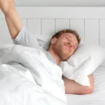 عادة-صباحية-قد-تشكل-خطرا-على-الصحة.-تجنبوها!