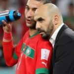 الركراكي-يتابع-حكيم-زياش-ويستقر-على-قرار-بشأنه