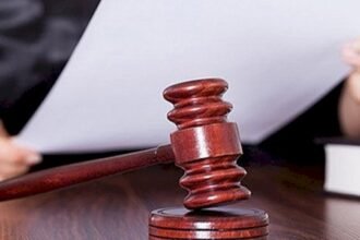 المجلس الأعلى للسلطة القضائية: عزل 3 قضاة وتوجيه إنذارات لـ 10 منهم