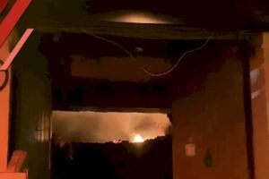 اندلاع حريق مهول في قيسارية الحفاري بالبيضاء-فيديو