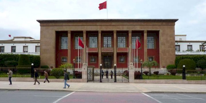 تزامنا مع عزم الاتحاد الأوروبي إلغاءها.. الساعة الإضافية تعود إلى واجهة النقاش بمجلس النواب
