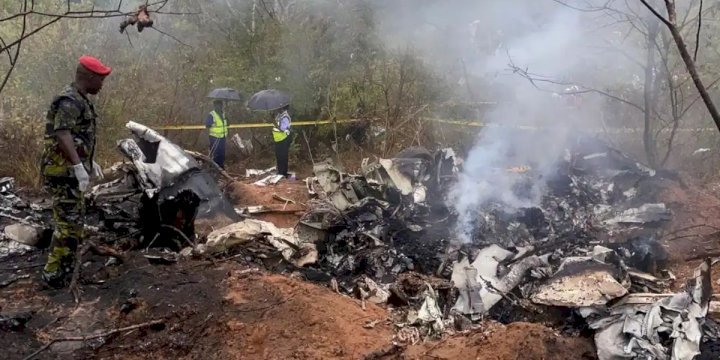 مقتل 12 شخصا في تحطم طائرة خفيفة بكينيا