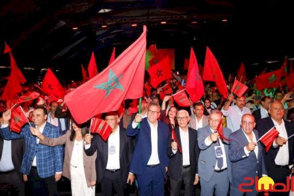 أخنوش: الدور القيادي للملك في تأمين وحدتنا الترابية نموذج يحتذى به