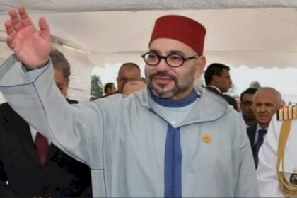 محمد السادس.. قائد الإنسانية وملك الأخلاق النبيلة: اليد الممدودة من جديد نحو الجزائر
