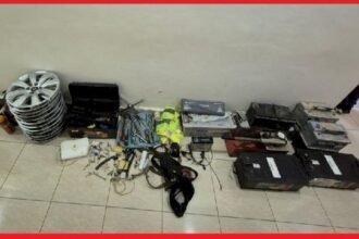 توقيف شخصين لتورطهما في قضايا تتعلق بالسرقة من داخل السيارات بوجدة