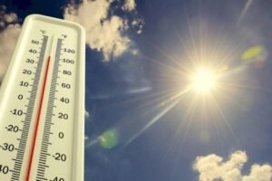 الطقس غدا الجمعة.. أجواء حارة نسبيا بالجنوب.. ورياح قوية بالسواحل الوسطى