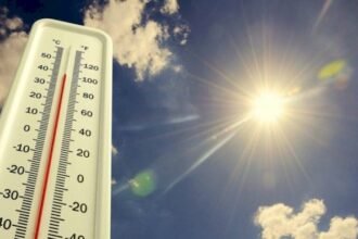 الطقس غدا الجمعة.. أجواء حارة نسبيا بالجنوب.. ورياح قوية بالسواحل الوسطى