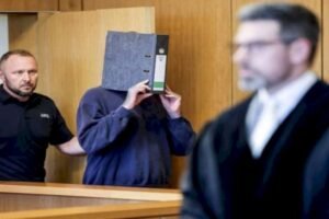 لتخفيف عبء العمل الليلي.. المؤبد لممرض ألماني قتل 10 مرضى على الأقل