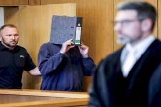 لتخفيف عبء العمل الليلي.. المؤبد لممرض ألماني قتل 10 مرضى على الأقل