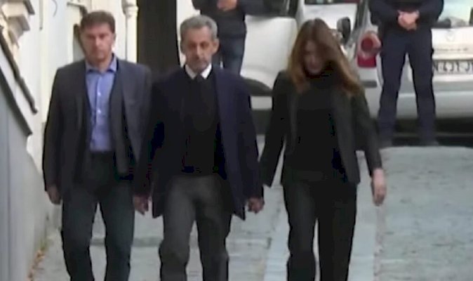 صيام ساركوزي في لا سانتيه: زبادي الاحتجاج أم خوف التسميم