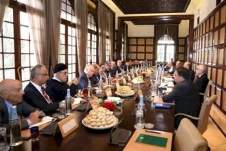 مستشارو جلالة الملك يترأسون اجتماعا لتحيين مبادرة الحكم الذاتي تحت السيادة المغربية