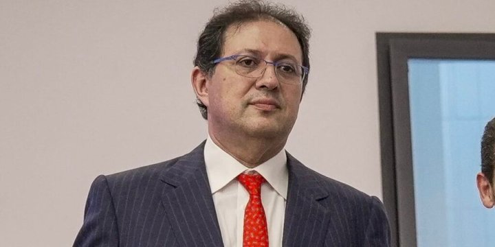 تحد يواجه آيت منا لإنهاء الارتباط ببعض اللاعبين في الوداد