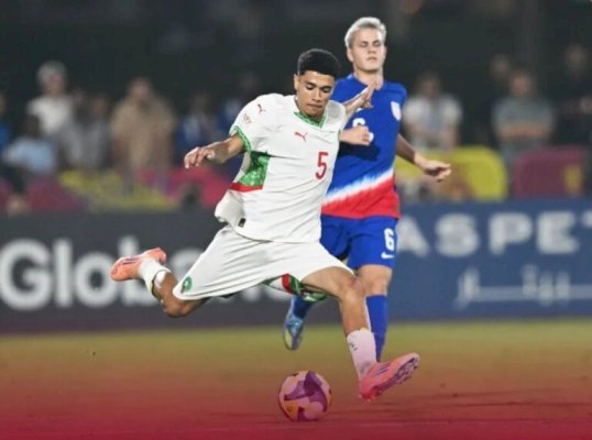 Résumé : Le Maroc bat le Mozambique et se prépare à affronter lOuganda