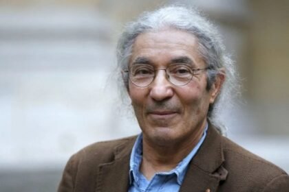 صنصال يروي تفاصيل عزله داخل السجن الجزائري