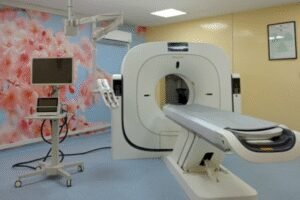 سيدة من تطوان تتشبث بالأمل في كشف لغز اختفاء ابنتها من مستشفى فاس قبل 26 سنة