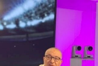 التفاهة في ثوب التحليل والإعلام الرياضي في مفترق الطرق