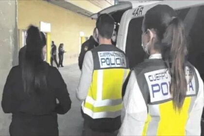 الشرطة في مليلية المحتلة توقف 9 مغاربة بتهم خطيرة