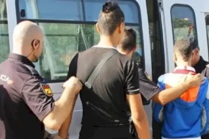 تحقيق صادم.. مسؤولون وأثرياء من المغرب والجزائر يتخلون عن أبنائهم القاصرين عمدا بإسبانيا