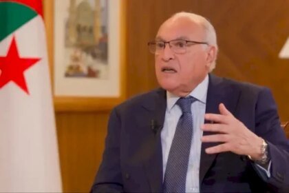 الجزائر تطلق دعوى وساطة مثيرة للسخرية بين المغرب والبوليساريو!