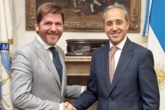 تتويج سفير المغرب لدى الأرجنتين ضمن قادة التحول في أمريكا اللاتينية