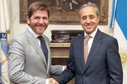 تتويج سفير المغرب لدى الأرجنتين ضمن قادة التحول في أمريكا اللاتينية