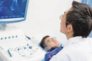 لأول علماء يدمرون ورما سرطانيا بالموجات فوق الصوتية فقط