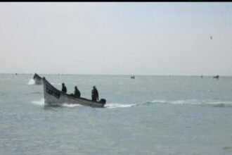 حملة مراقبة توقف 14 قاربا مخالفا بسواحل سيدي إفني