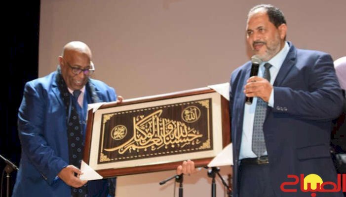 يعقوب المنصور يحتفي برجالاته