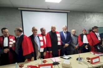 الدكتور عبد العزيز بعلي يقدم الخطوط العريضة لأطروحته حول الدفوع القانونية في جرائم الصحافة والنشر