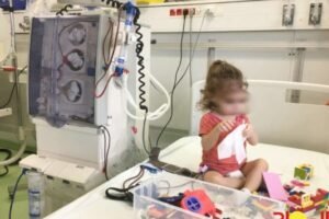 اختفاء أجهزة طبية يهدد أطفال الدياليز