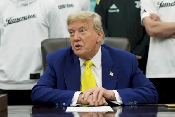 المغرب خارج اللائحة.. الكشف عن (دول العالم الثالث) التي حظر ترامب استقبال مهاجريها