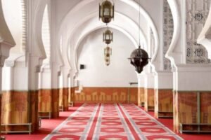 إغلاق مسجد بإقليم تزنيت يثير غضب الساكنة وسط دعوات لتسريع مشروع البناء الجديد