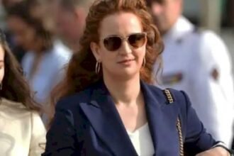 للا سلمى تعود إلى روح فاس العتيقة في زيارة دافئة تعيد الأمل والحياة للتجار والحرفيين