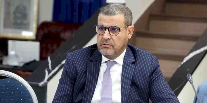 حيكر يتهم وهبي بـقلة الاحترام في البرلمان وينعته بـ المتشبع بثقافة السلطوية