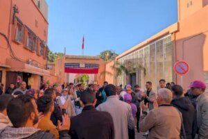 أزيد من 200 موظف اعتصموا اليوم بمستشفى ابن زهر بمراكش