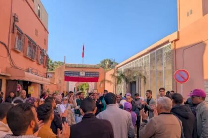 أزيد من 200 موظف اعتصموا اليوم بمستشفى ابن زهر بمراكش