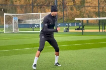 خبر سار.. حكيمي يظهر في ملعب تداريب باريس سان جرمان