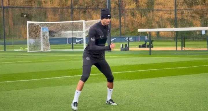 خبر سار.. حكيمي يظهر في ملعب تداريب باريس سان جرمان