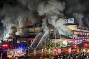 فاجعة في الهند: 25 قتيلا في حريق مهول يهز أشهر مدينة سياحية