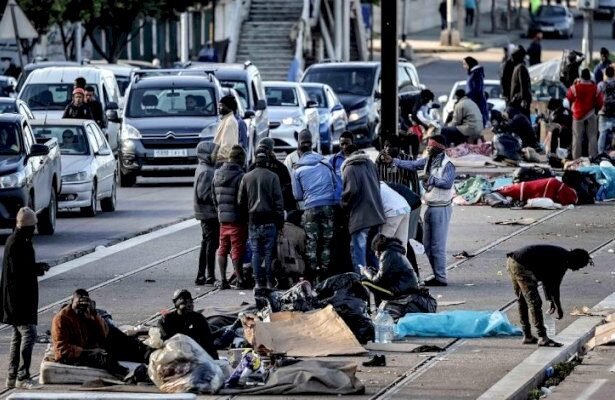 بالفيديو سلطات الدارالبيضاء تشرع في ترحيل المهاجرين الأفارقة