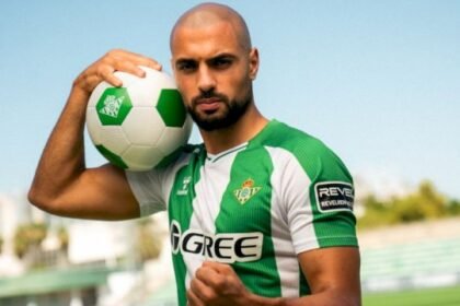 ريال بيتيس يسمح لأمرابط بإكمال علاجه في المغرب