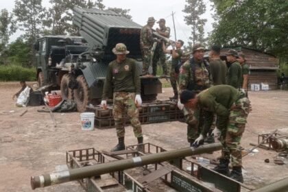 تجدد الاشتباكات المسلحة بين كمبوديا وتايلند وترامب يدخل على الخط