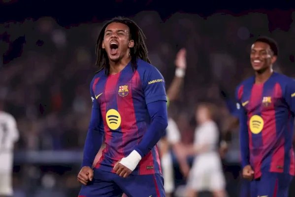 موعد مباراة برشلونة وأوساسونا في الدوري الإسباني لكرة القدم