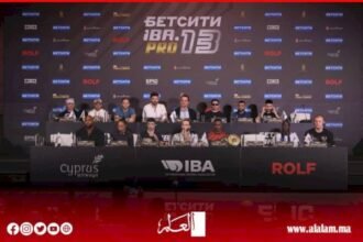 نجوم العالم للملاكمة الاحترافية يعلنون الجاهزية لـ “ليلة الأبطال” في الإمارات