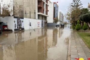 أمطار قليلة تغرق شوارع تطوان