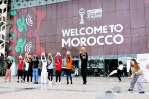 احتفالا بـكان المغرب.. عرض موج يحول محطة الرباط أكدال إلى مسرح مفتوح