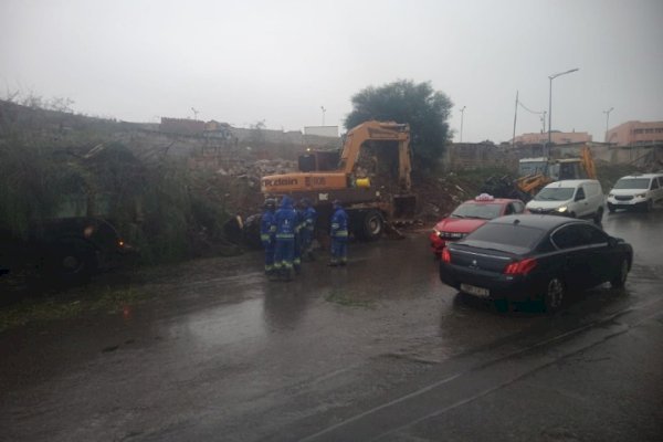 تنفيذ عملية واسعة لهدم مستودعات عشوائية لتخزين مواد البناء بسيدي البرنوصي