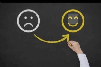 سموم السلبيين: كيف تنتقل المشاعر الهدامة وتضعف مناعة الفرد والمجتمع