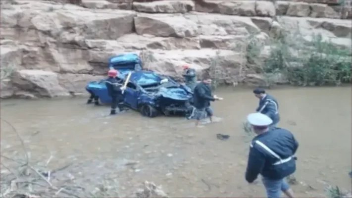 تنغير.. فاجعة بوادي فزو تودي بحياة 4 أشخاص بعد انقلاب سيارة رباعية الدفع